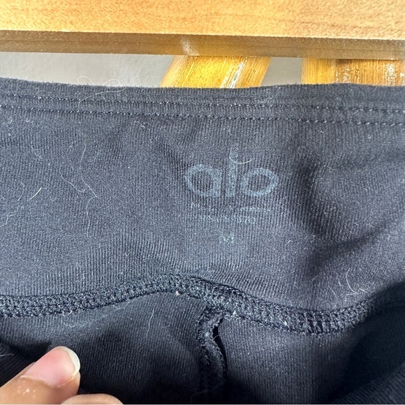 ALO Yoga Black Pull On Split Hem Pants sz M - Picture 6 of 6